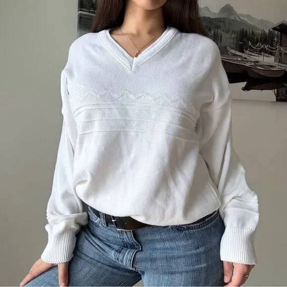 90s vintage white neck embroidered minimalist jumper - Picture 3 of 8